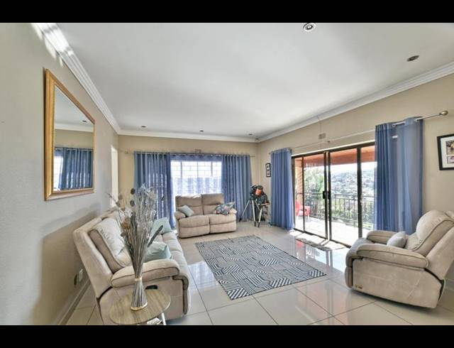 4 BEDROOM HOUSE FOR SALE IN MULBARTON